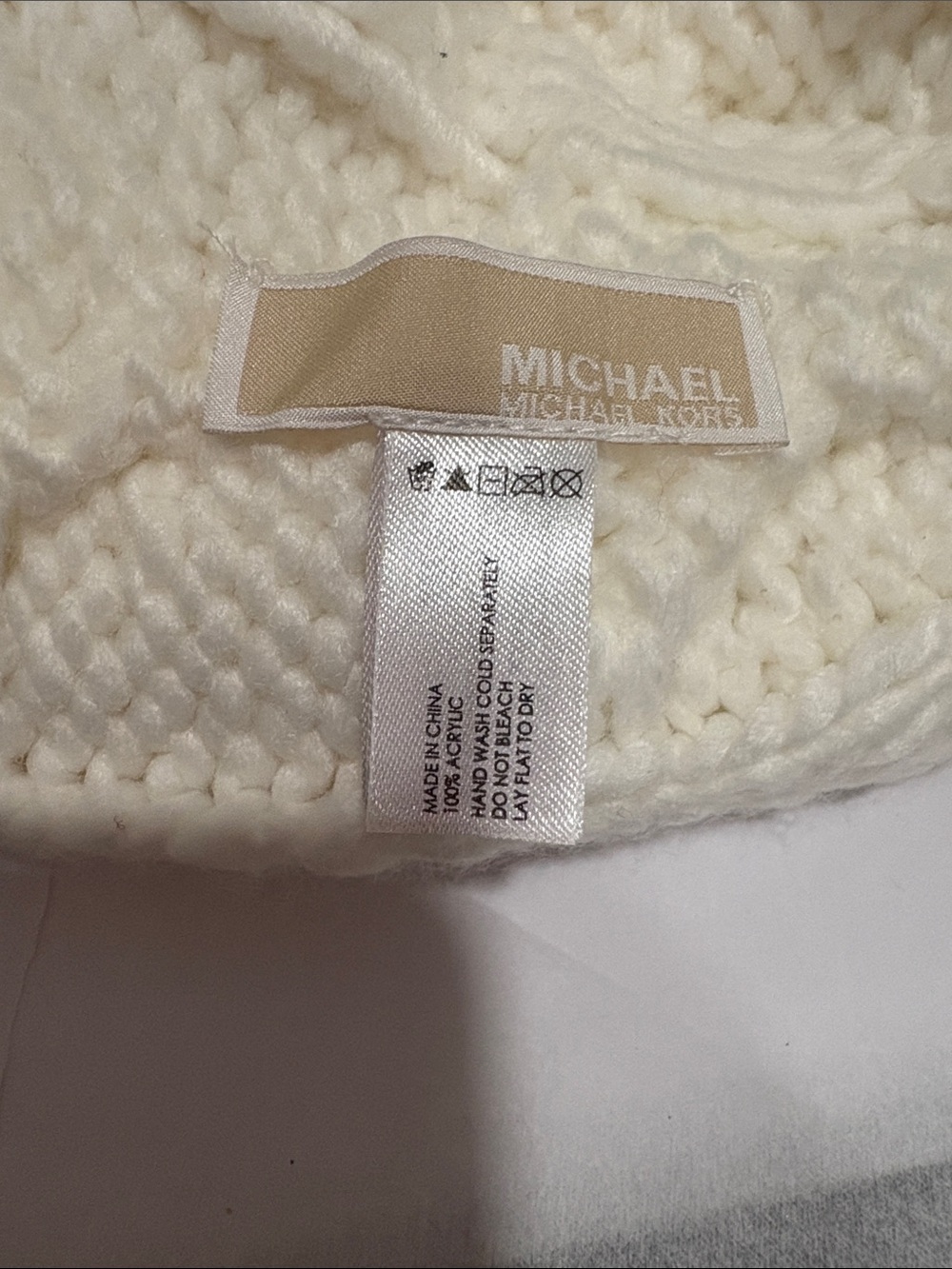 Michael Kors Cream Cable Knit Beanie - Picture 4 of 5
